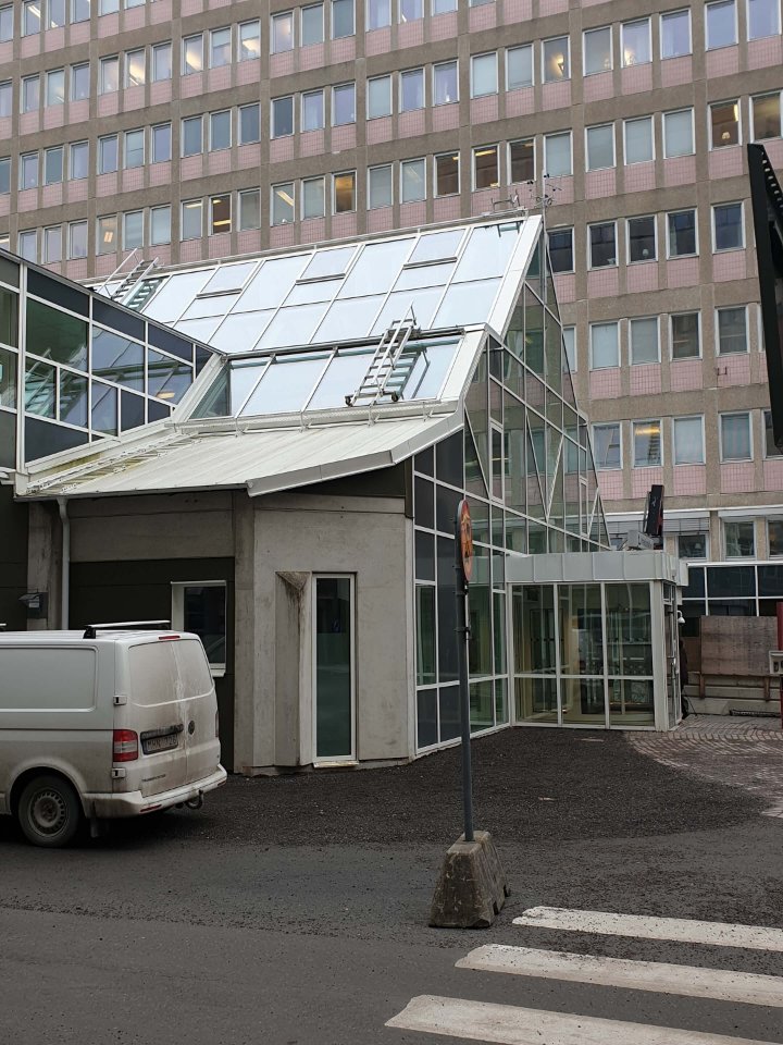 tak plåtade örebro
